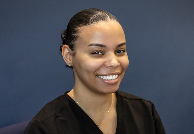 Dental assistant Linda